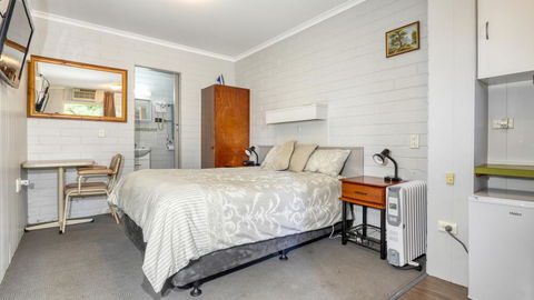 Millers Cottage Motel - Tourism Adelaide 3