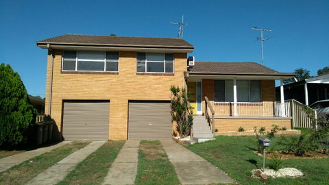 Modern 4-Bedroom House Near Singleton CBD Hunter Valley - Tourism Adelaide 3