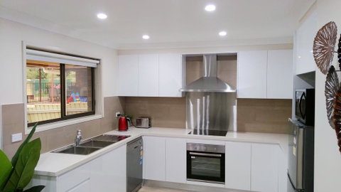 Modern 4-Bedroom House On Cunningham Near Singleton CBD Hunter Valley - Tourism Adelaide 2
