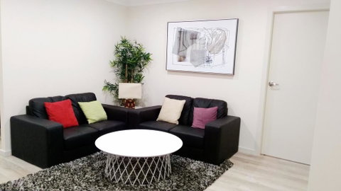 Modern 4-Bedroom House On Cunningham Near Singleton CBD Hunter Valley - Tourism Adelaide 1