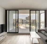 Modern Apartment in Darling Harbour - Tourism Adelaide