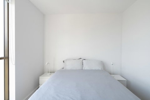 Modern Apartment In Darling Harbour - Tourism Adelaide 3