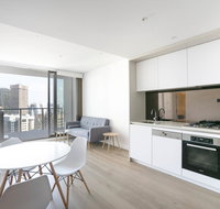 Modern Apartment in Darling Harbour - Tourism Adelaide