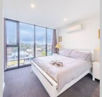 Modern Luxury 3 Bedroom Apartment with Sea Views - Tourism Adelaide