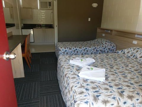 Motel Monaco - Tourism Adelaide 2
