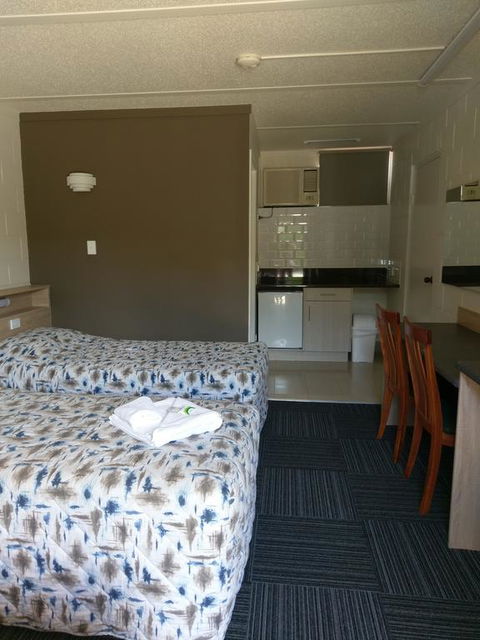 Motel Monaco - Tourism Adelaide 3