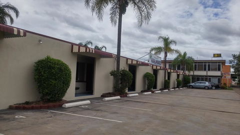 Motel Monaco - Tourism Adelaide 0
