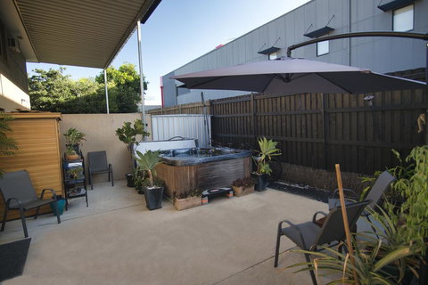 Mount Gravatt Guesthouse - Tourism Adelaide 2