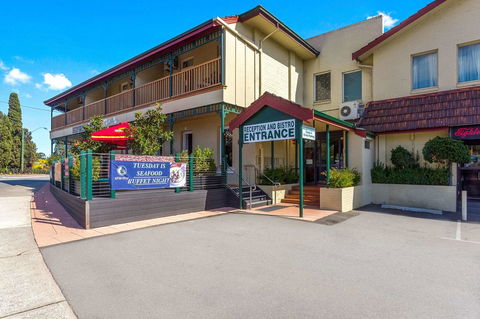 Quality Hotel Bayswater - Tourism Adelaide 0