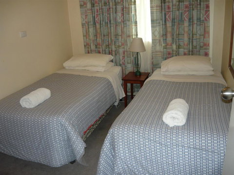 Albany Apartments - Tourism Adelaide 13