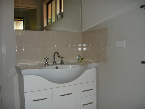 Albany Apartments - Tourism Adelaide 9