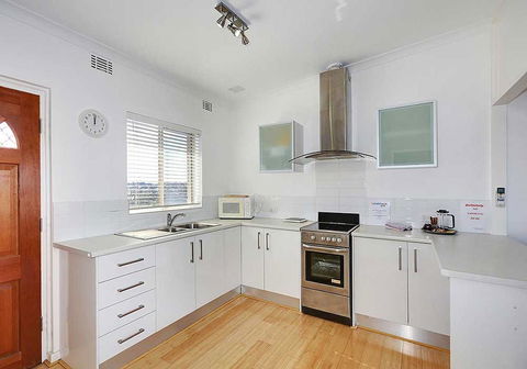 Summer Breeze - Holiday Or Business Apartment - Tourism Adelaide 6