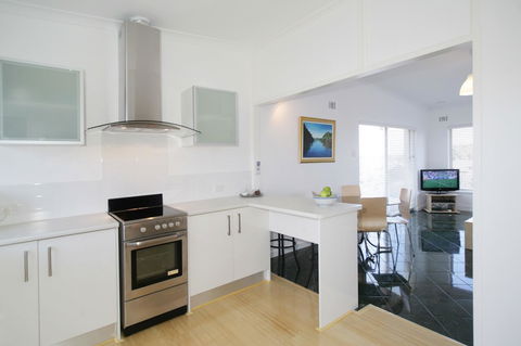 Summer Breeze - Holiday Or Business Apartment - Tourism Adelaide 5