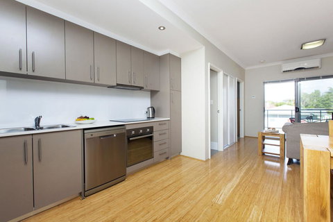 Airport Apartments By Vetroblu - Tourism Adelaide 5