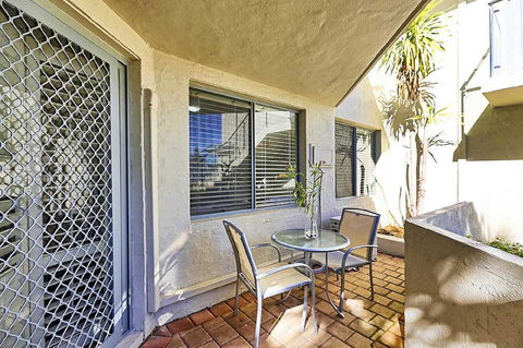 Beachfront @ Scarbs - Tourism Adelaide 11