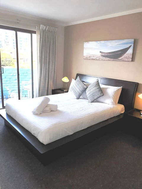 West Beach Lagoon 107 - Great Value - Tourism Adelaide 4
