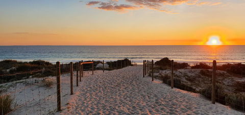 West Beach Lagoon 107 - Great Value - Tourism Adelaide 22