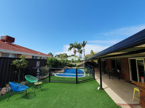 The Entertainer - Tourism Adelaide 3