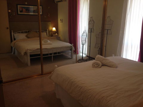 â˜… Stylish Family Home! â˜… - Tourism Adelaide 9