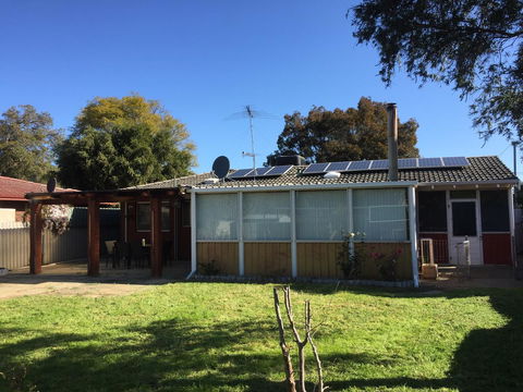 â˜… Stylish Family Home! â˜… - Tourism Adelaide 26