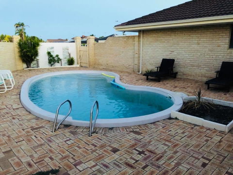 LA ANCHOR ON THE CANALS (MANDURAH) - Tourism Adelaide 11
