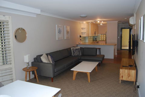 Absolute Beachfront Scarborough - Tourism Adelaide 1