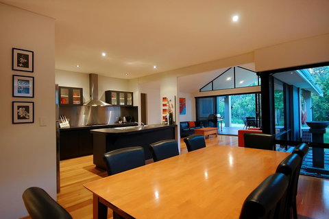 THE SANCTUARY LUXURY HOLIDAY HOME - Tourism Adelaide 19
