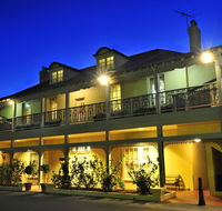 Clifton Motel  Grittleton Lodge