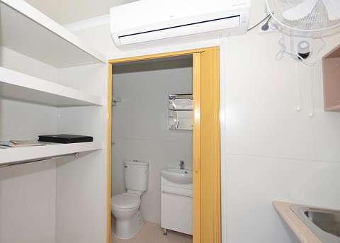 Meekatharra Accommodation Centre - Tourism Adelaide 3