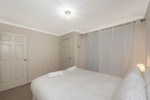 Scarborough Villa On Duke - Tourism Adelaide 20