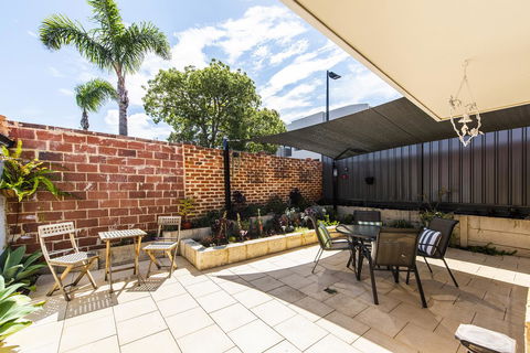Scarborough Villa On Duke - Tourism Adelaide 3