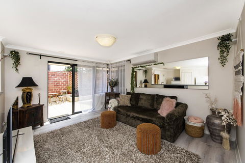 Scarborough Villa On Duke - Tourism Adelaide 6