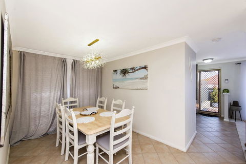 Scarborough Villa On Duke - Tourism Adelaide 5