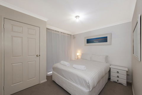 Scarborough Villa On Duke - Tourism Adelaide 11