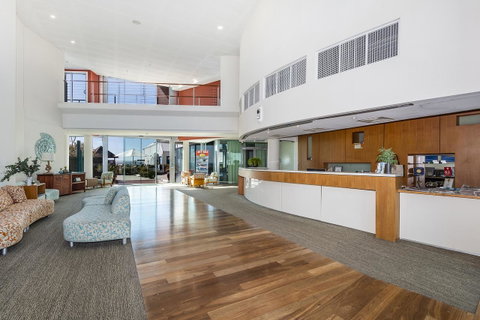A 406 FANTASTIC OCEAN BEACH And MARINA VIEW APT - MANDURAH - Tourism Adelaide 6