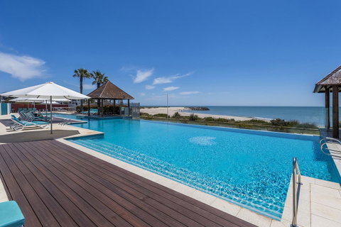 A 406 FANTASTIC OCEAN BEACH And MARINA VIEW APT - MANDURAH - Tourism Adelaide 1