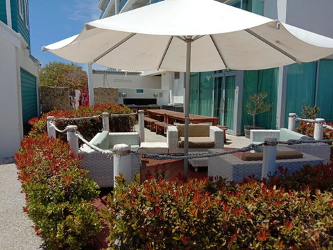 A 406 FANTASTIC OCEAN BEACH And MARINA VIEW APT - MANDURAH - Tourism Adelaide 8