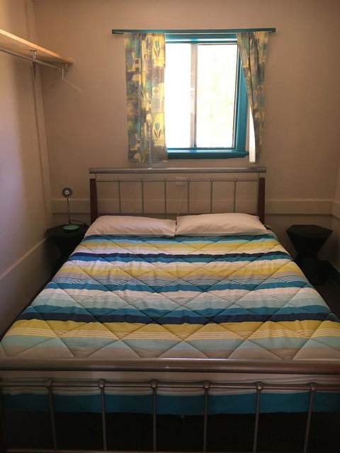 Esperance YHA - Tourism Adelaide 1