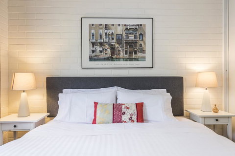 Hensman 10 - Tourism Adelaide 13