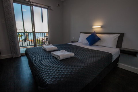 Beadon Bay Hotel - Tourism Adelaide 4