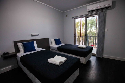 Beadon Bay Hotel - Tourism Adelaide 6