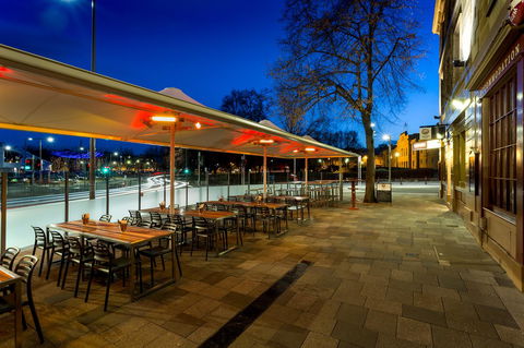 Customs House Hotel - Tourism Adelaide 5