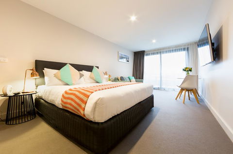 Customs House Hotel - Tourism Adelaide 9