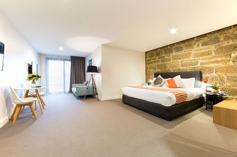 Customs House Hotel - Tourism Adelaide 6