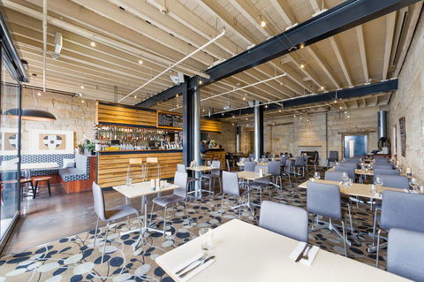 Customs House Hotel - Tourism Adelaide 4
