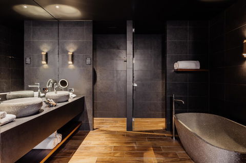 MACq 01 Hotel - Tourism Adelaide 8