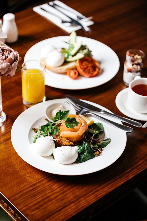 Hadley\'s Orient Hotel - Tourism Adelaide 6