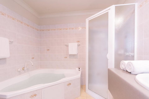 Hadley\'s Orient Hotel - Tourism Adelaide 40