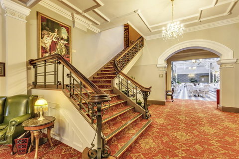 Hadley\'s Orient Hotel - Tourism Adelaide 11