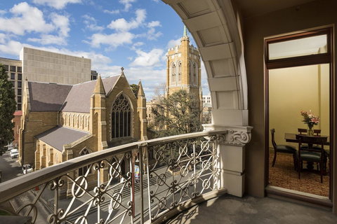 Hadley\'s Orient Hotel - Tourism Adelaide 28